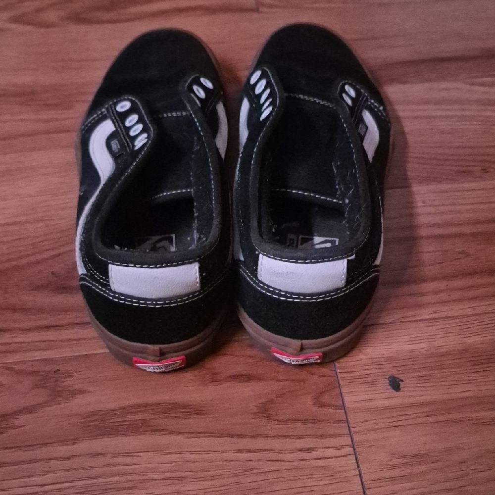Black and White Skate Shoes (NO LACES)